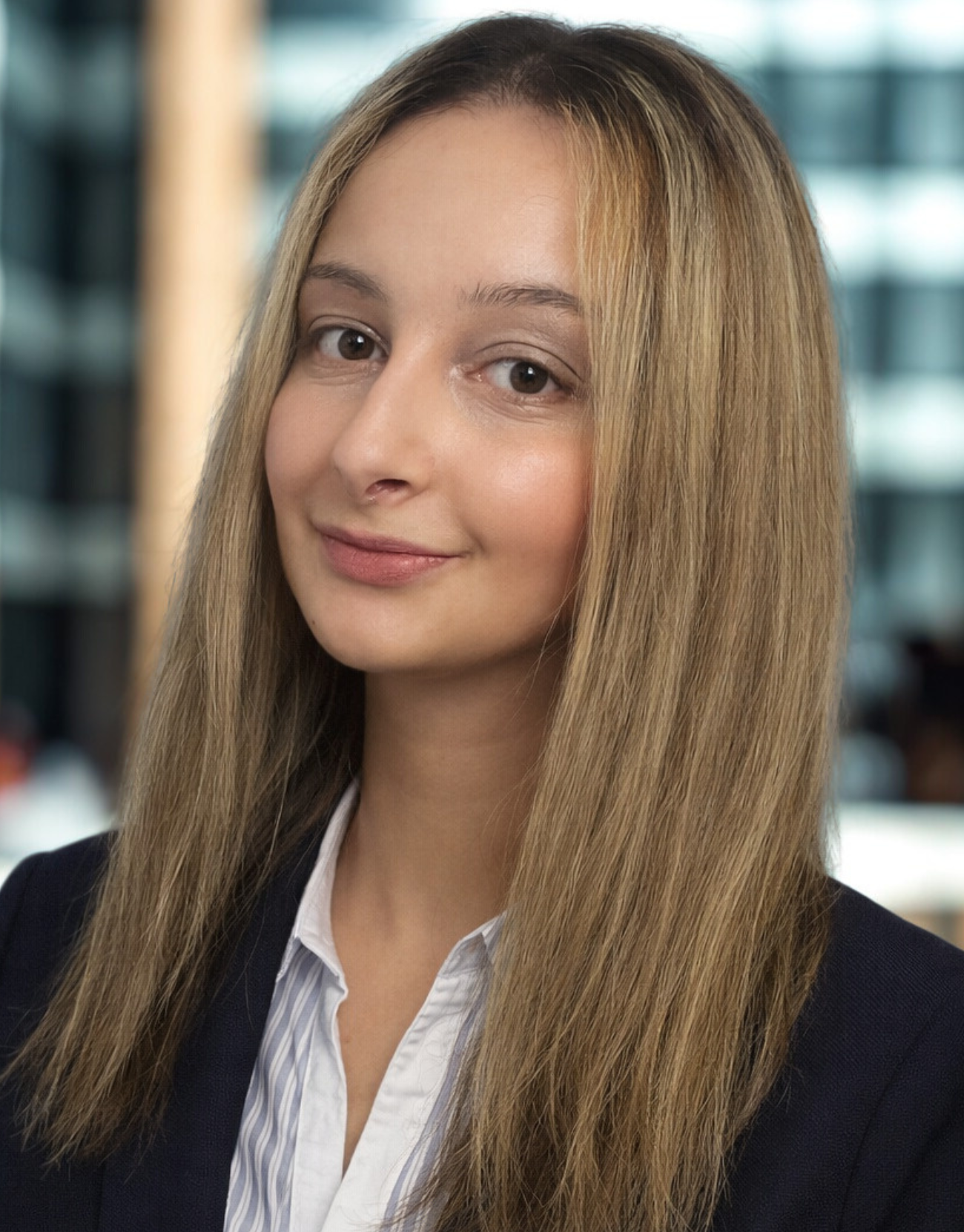 Domenika Samul – Junior Search Consultant